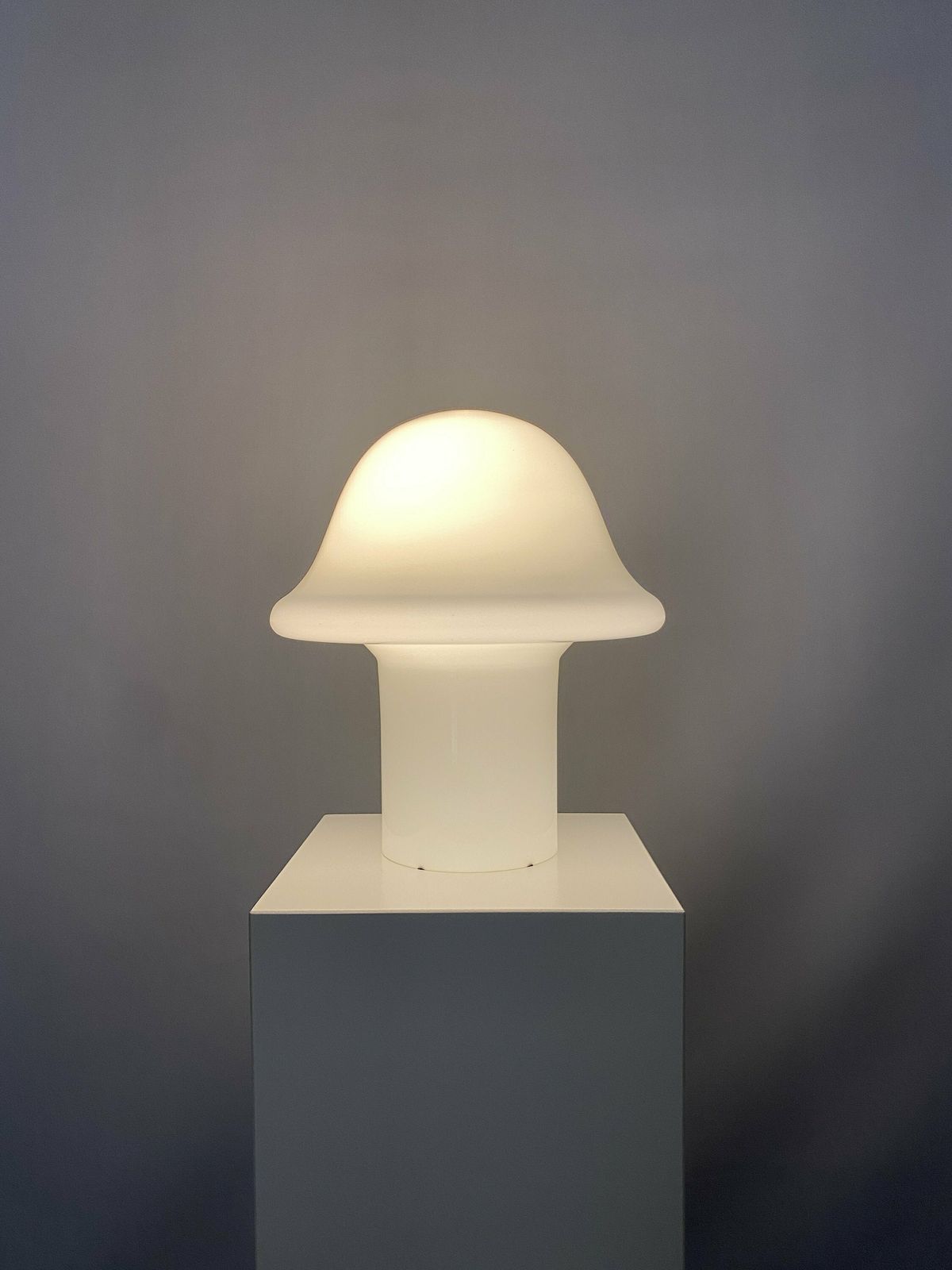 Large Fully White Glass Peill And Putzler Mushroom Table Lamp Xl 1970 photo furniture