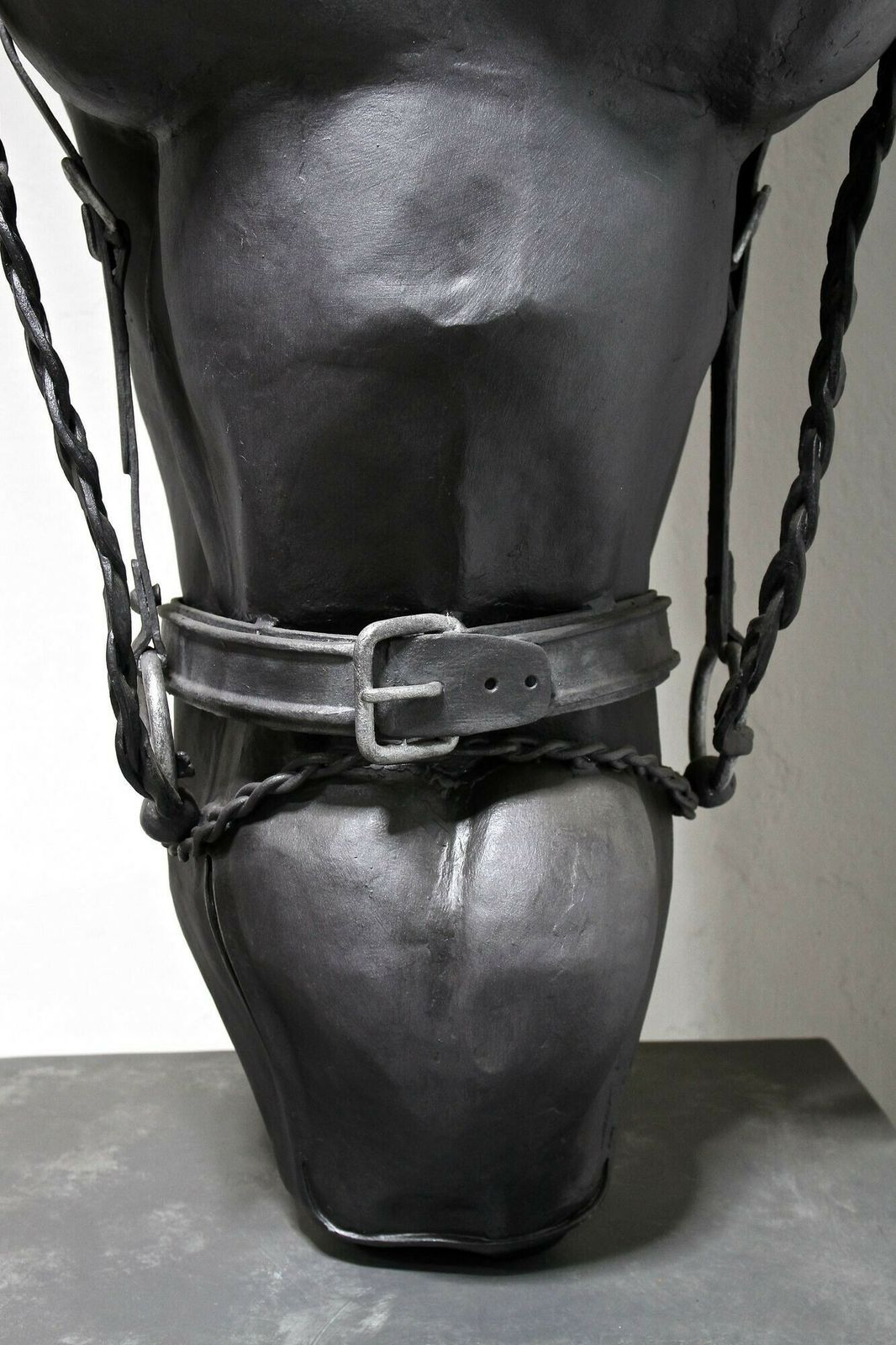 photo vinterior Metal Horse Head Sculpture By G. Fössl, Handforged On Charred Oak Base, 2017