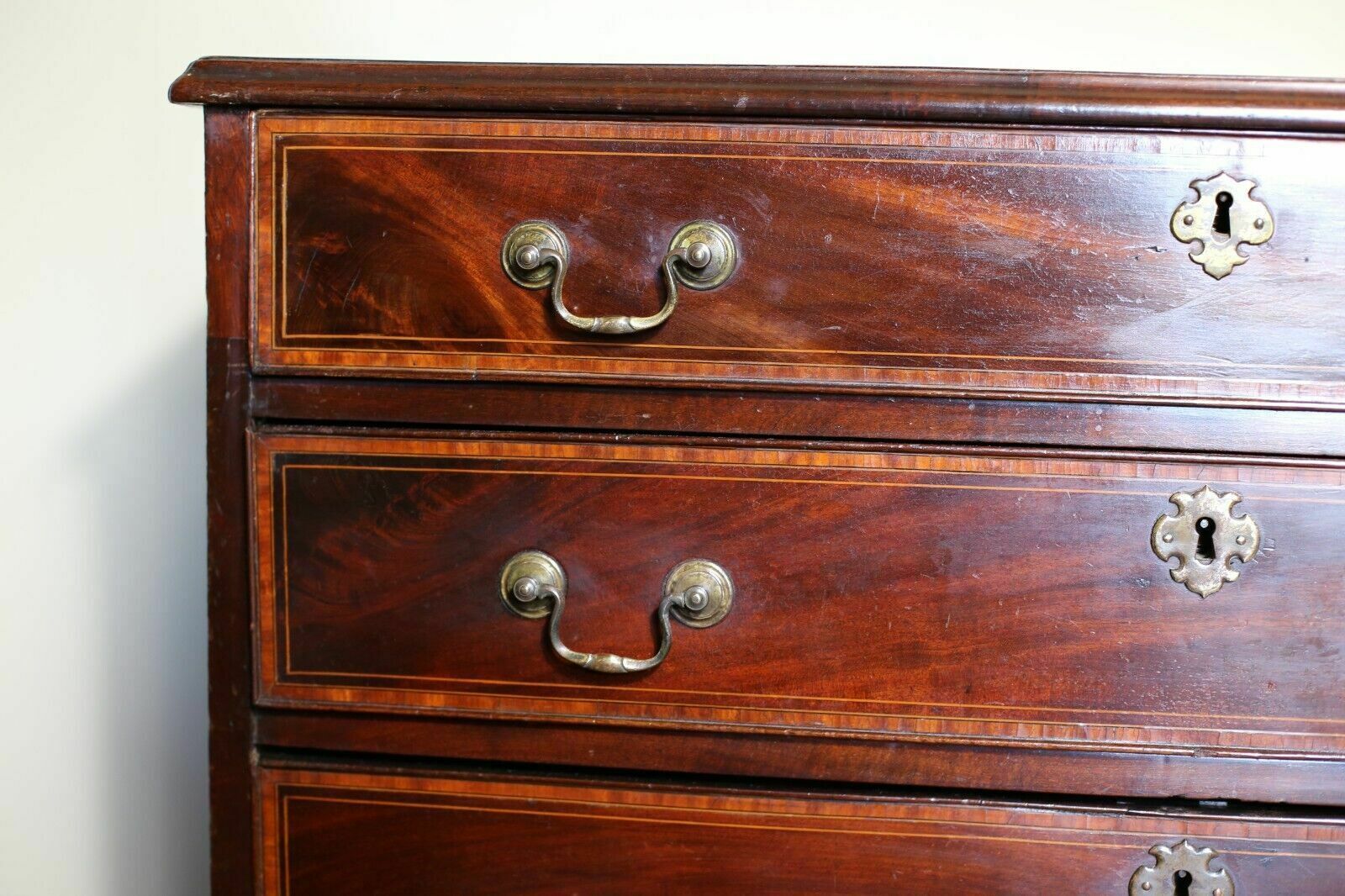 18th Century George III Mahogany Crossbanded Bachelors Chest Of Drawers photo Furniture