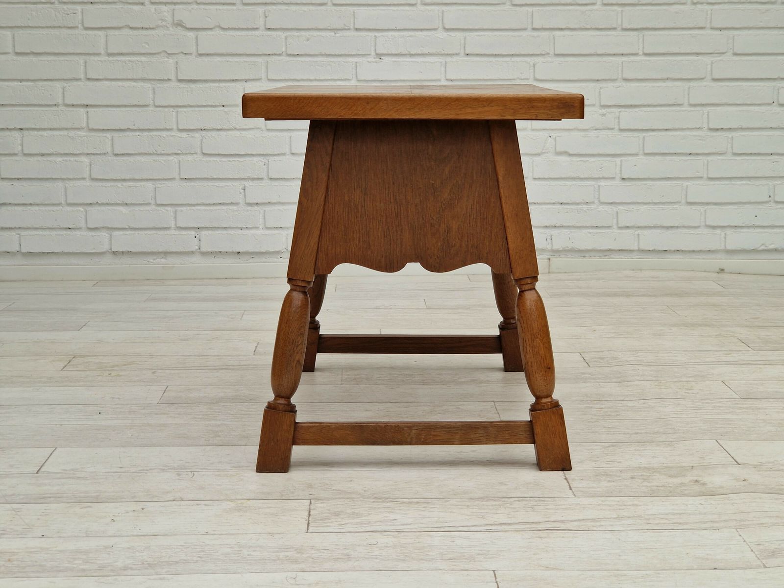 photo furniture 1950s, Danish Design, Oak Wood Coffee Table, Original Condition.