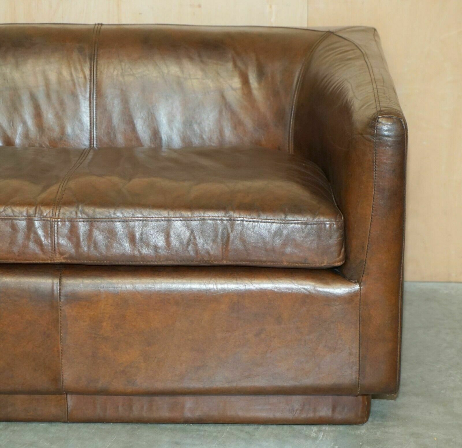 Furniture Timothy Oulton Vintage Aged Brown Heritage 134cm Wide Sofa Stunning Patina photo