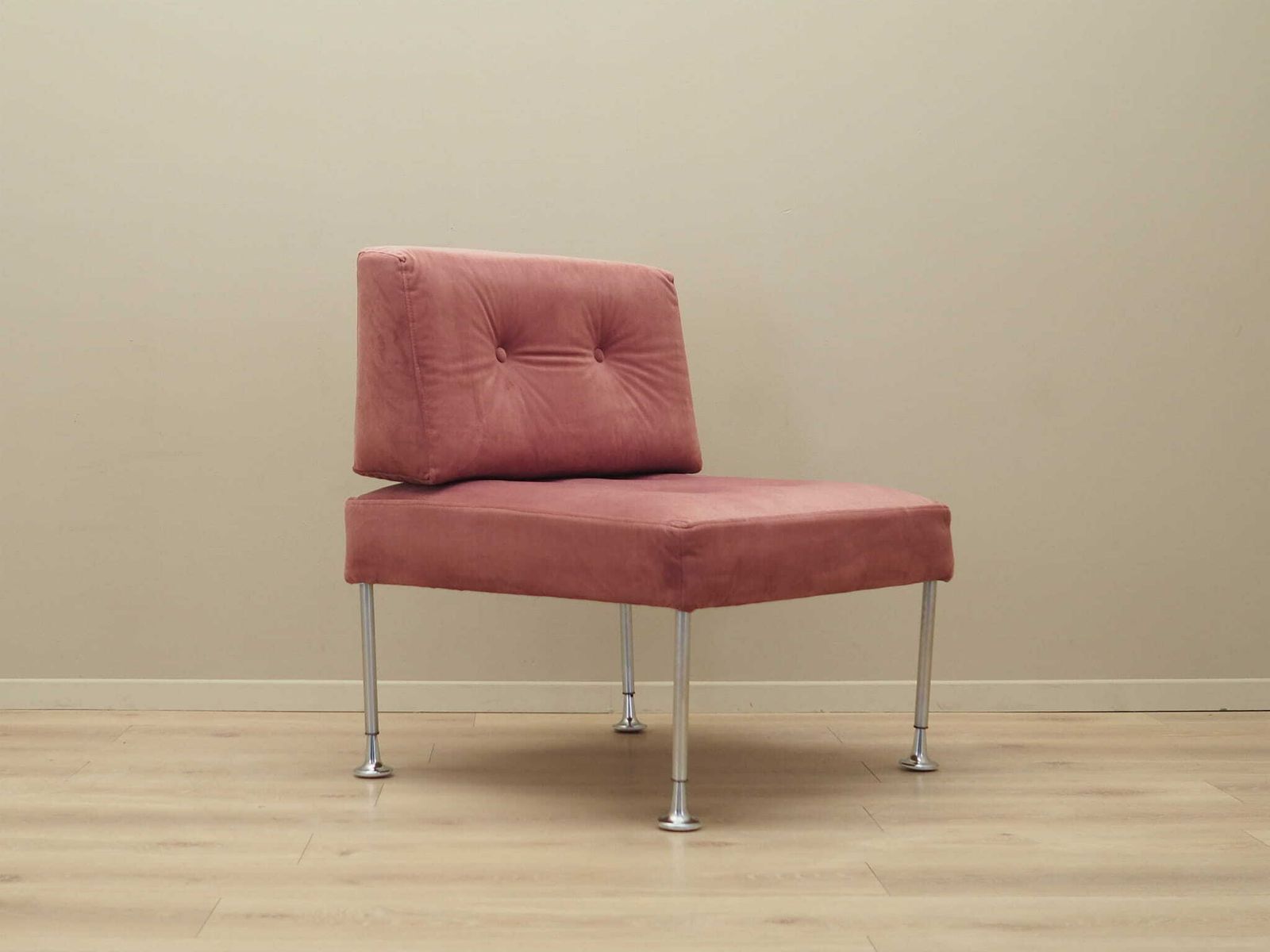 photo furniture Pink Armchair, Danish Design, 1960s, Designer: Poul Cadovius, Manufacturer: France & Søn