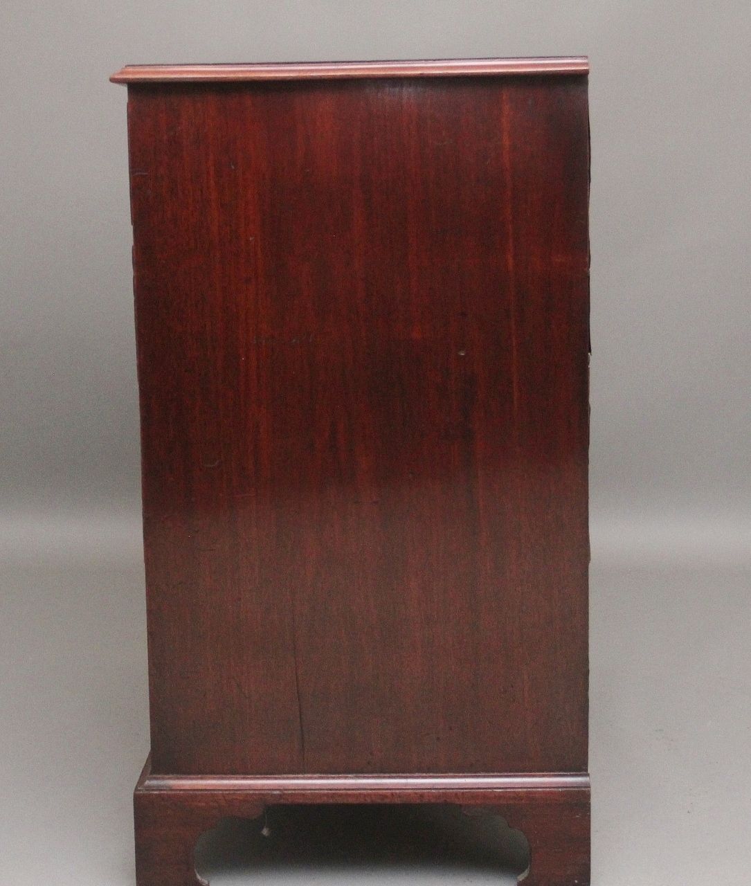Early 19th Century Flat Fronted Mahogany Chest Of Drawers photo vintage