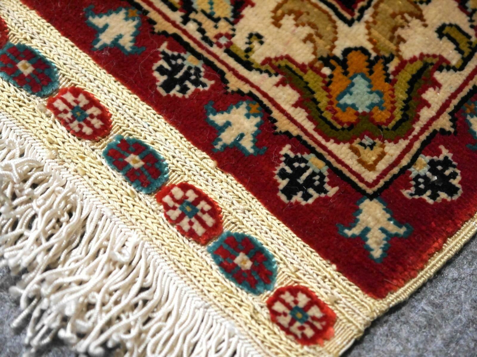 photo furniture Pure Silk Hereke Ozipek Turkish Rug Signed