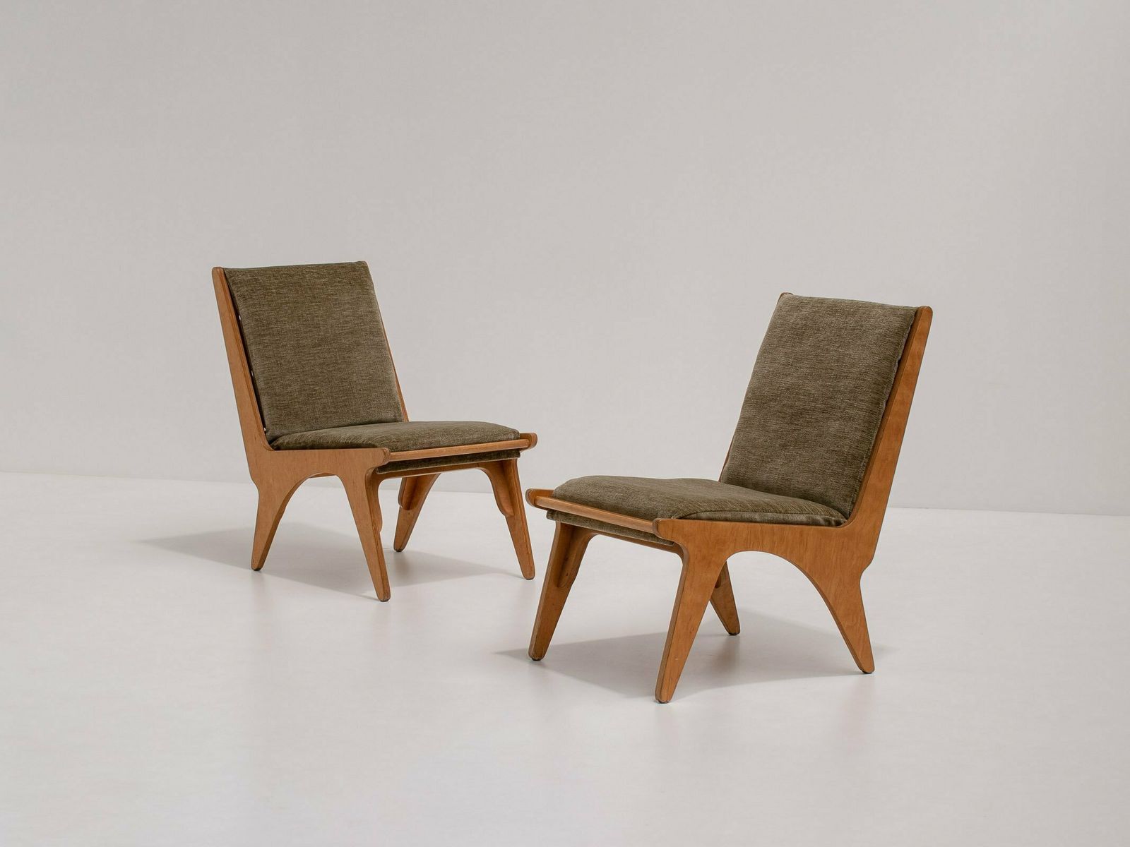 photo furniture Pair Of Dordrecht Chairs By Wim Van Gelderen For Spectrum