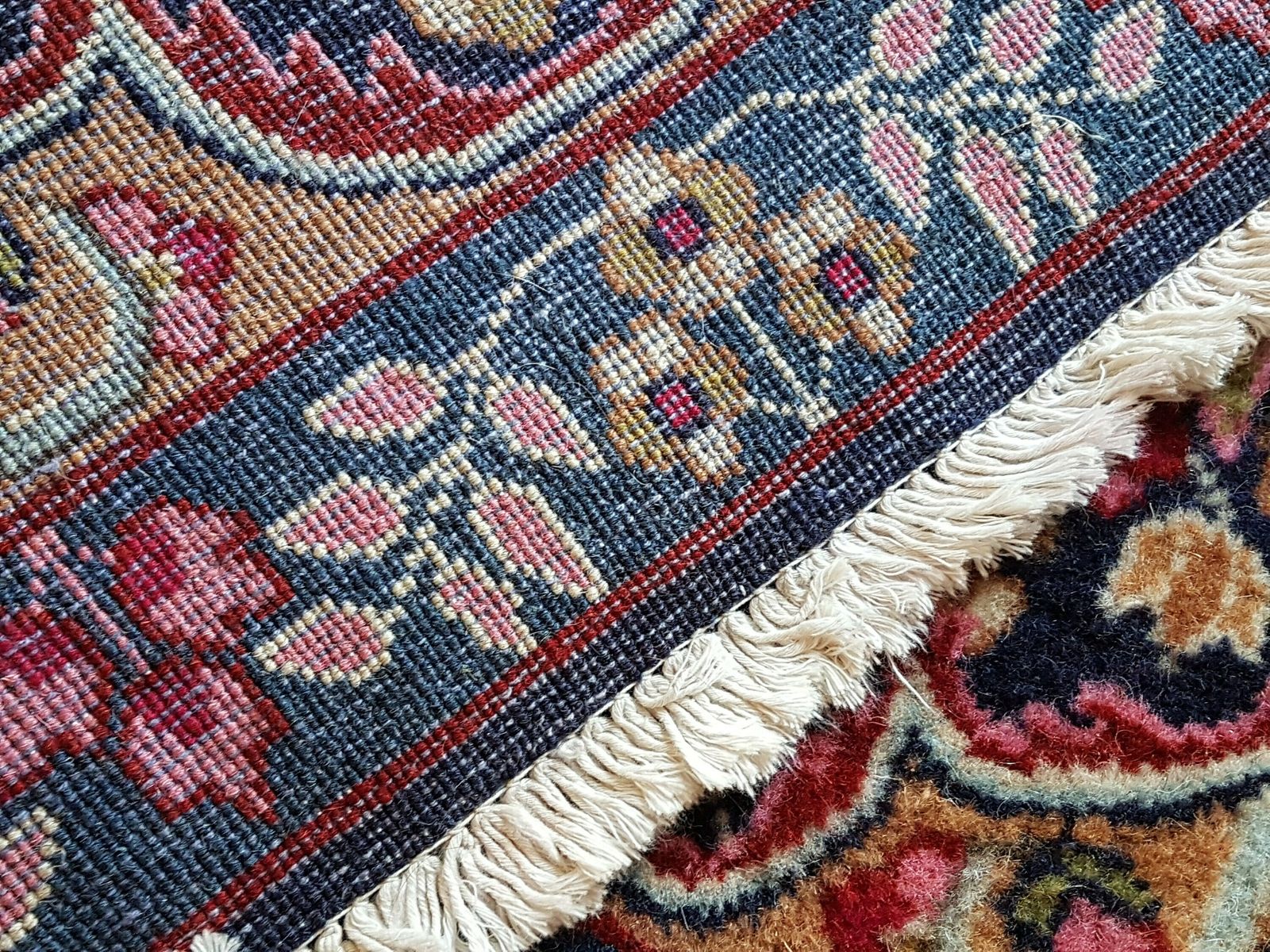 photo furniture Small Handknotted Rug With Floral Rose Design, Floral Turkish Carpet Cas7