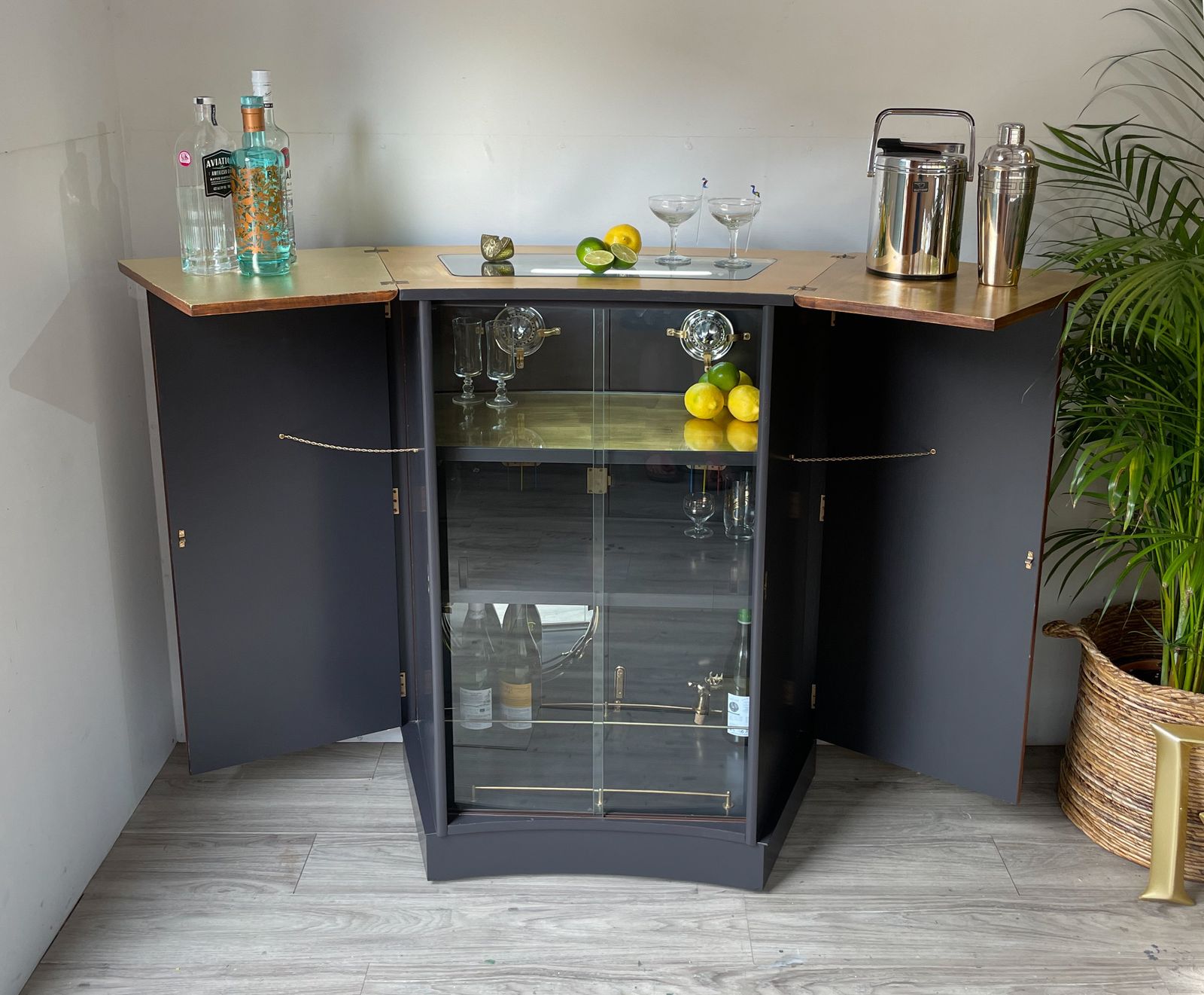 Metamorphic Drinks Bar By Turnidge Of London Refurbished photo Furniture