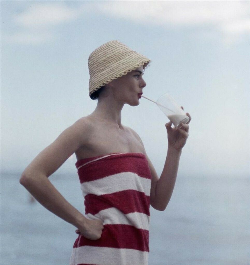 Slim Aarons 'Pussyfooting' 1958 Unframed C Type Print