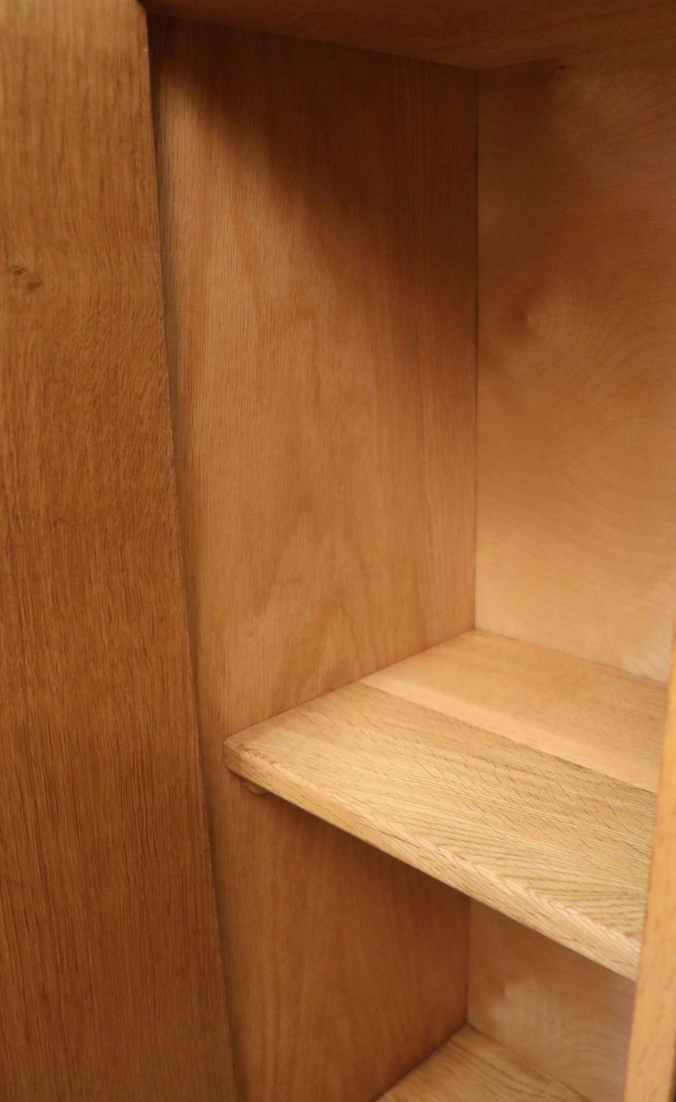 photo vinterior A Mid Century Light Oak Veneered Bookcase Later Sign Written For The Granada Television