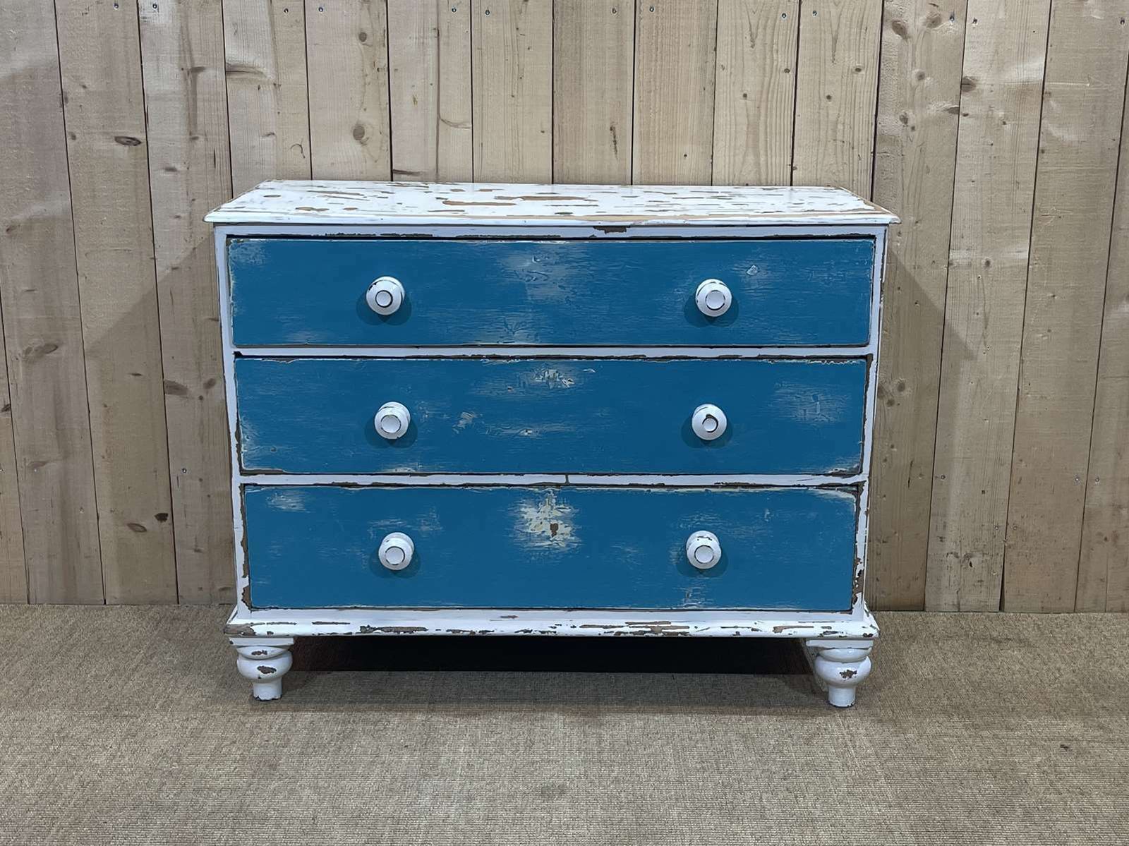 Victorian 19th Century Chest Of Drawers In Painted Fir