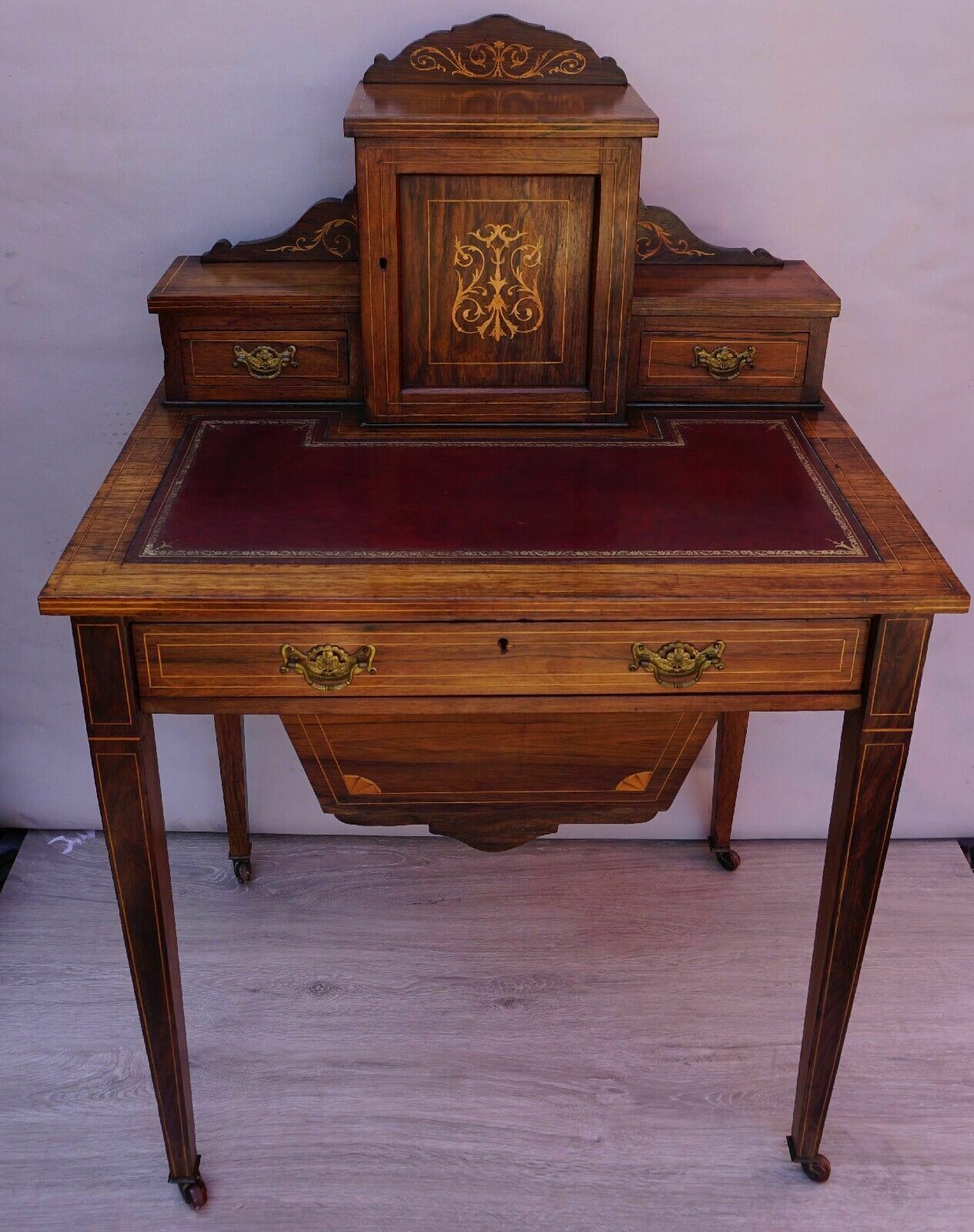 599.0 Desk Antique photo