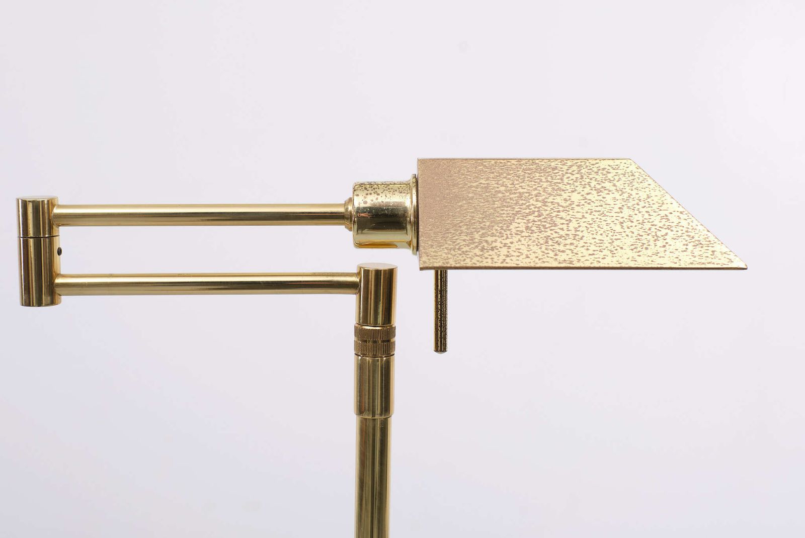 Holtkotter messing zwenkarm vloerlamp, ca. jaren 1970, Duitsland photo furniture