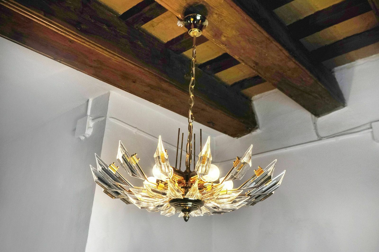 Chandelier '"Sun" By Oscar Torlasco For Stilkronen Cut Glass Triedri, Italy, 1970 photo for sale