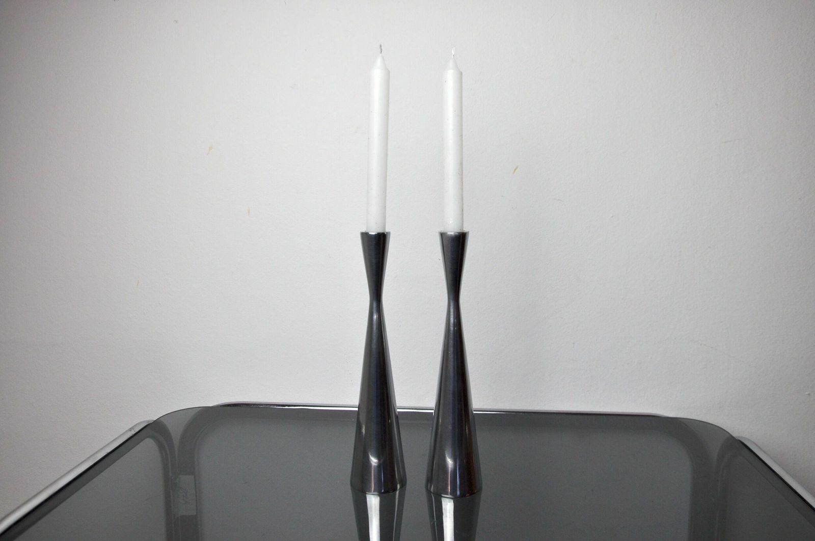 Pair Of Scandinavian Diabolo Candlesticks, Aluminium, Suede, 1970 photo vinterior