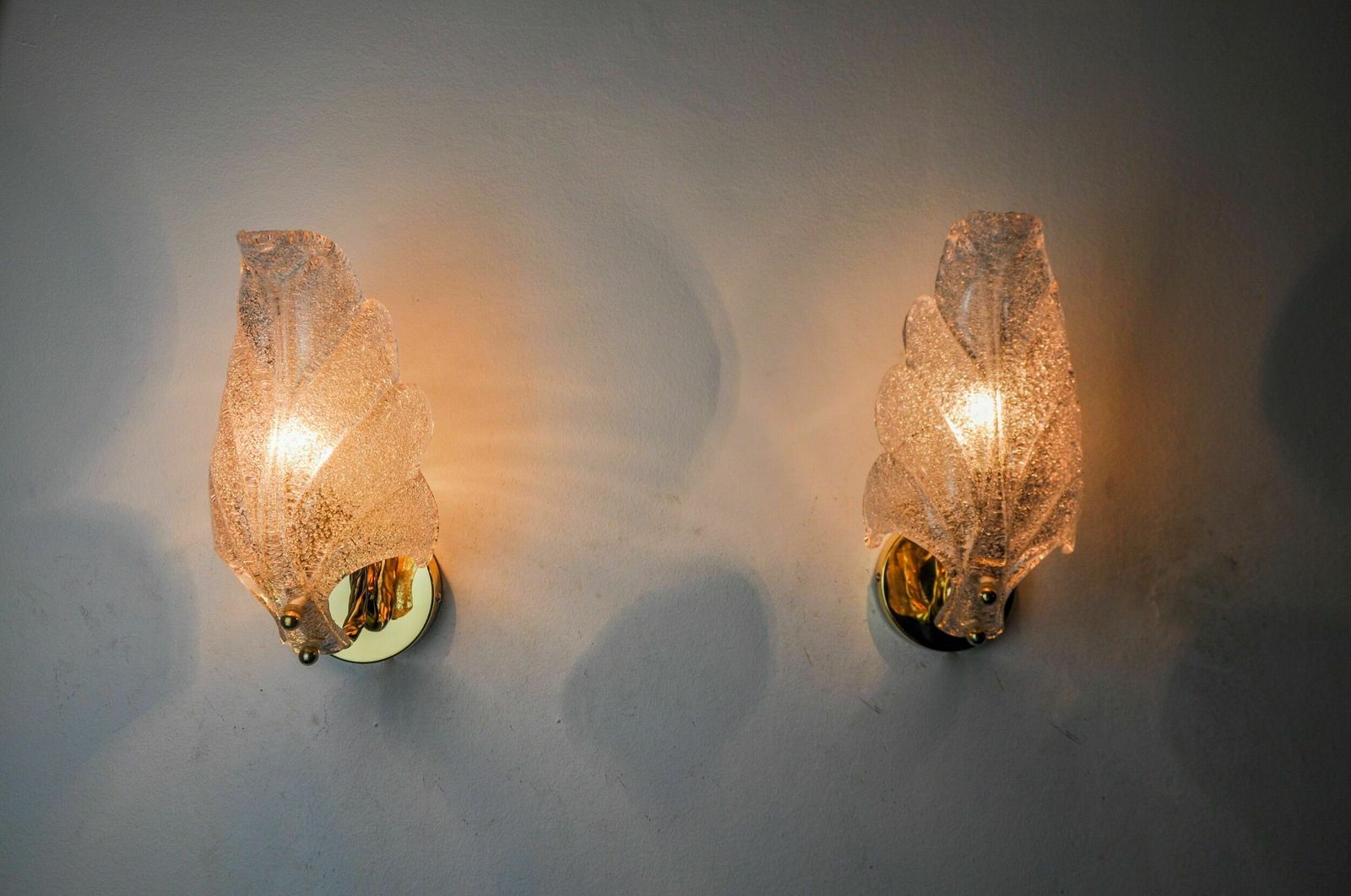 Pair Of Frosted Leaf Sconces, Murano Glass, Italy, 1970 photo vinterior