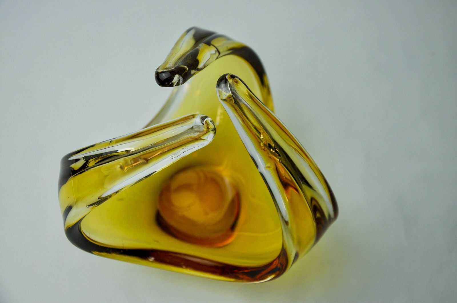 Centerpiece By Seguso In Yellow Murano Glass, Italy, 1970 photo vinterior