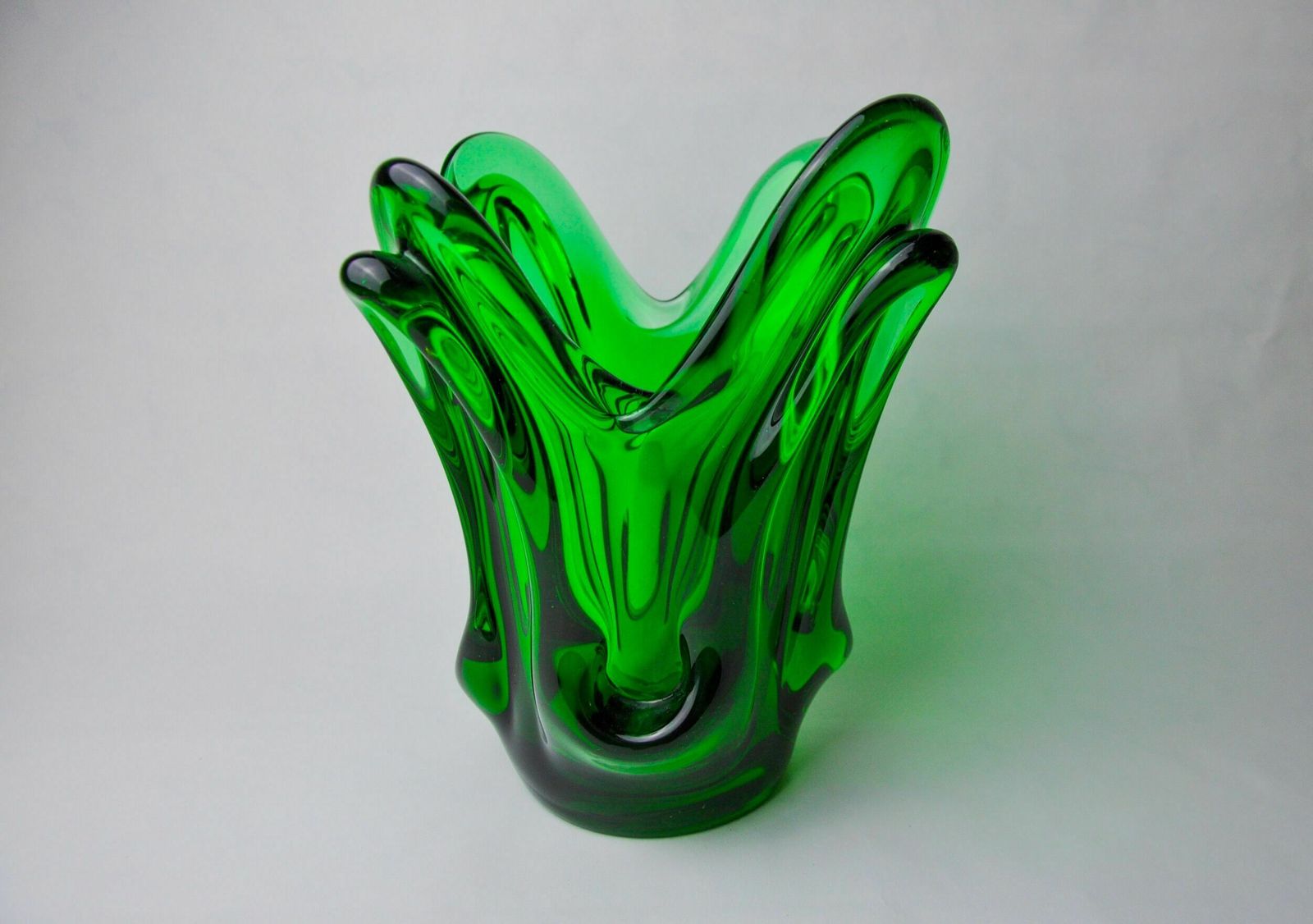 Seguso Vase In Green Murano Glass, Italy, 1960 photo furniture