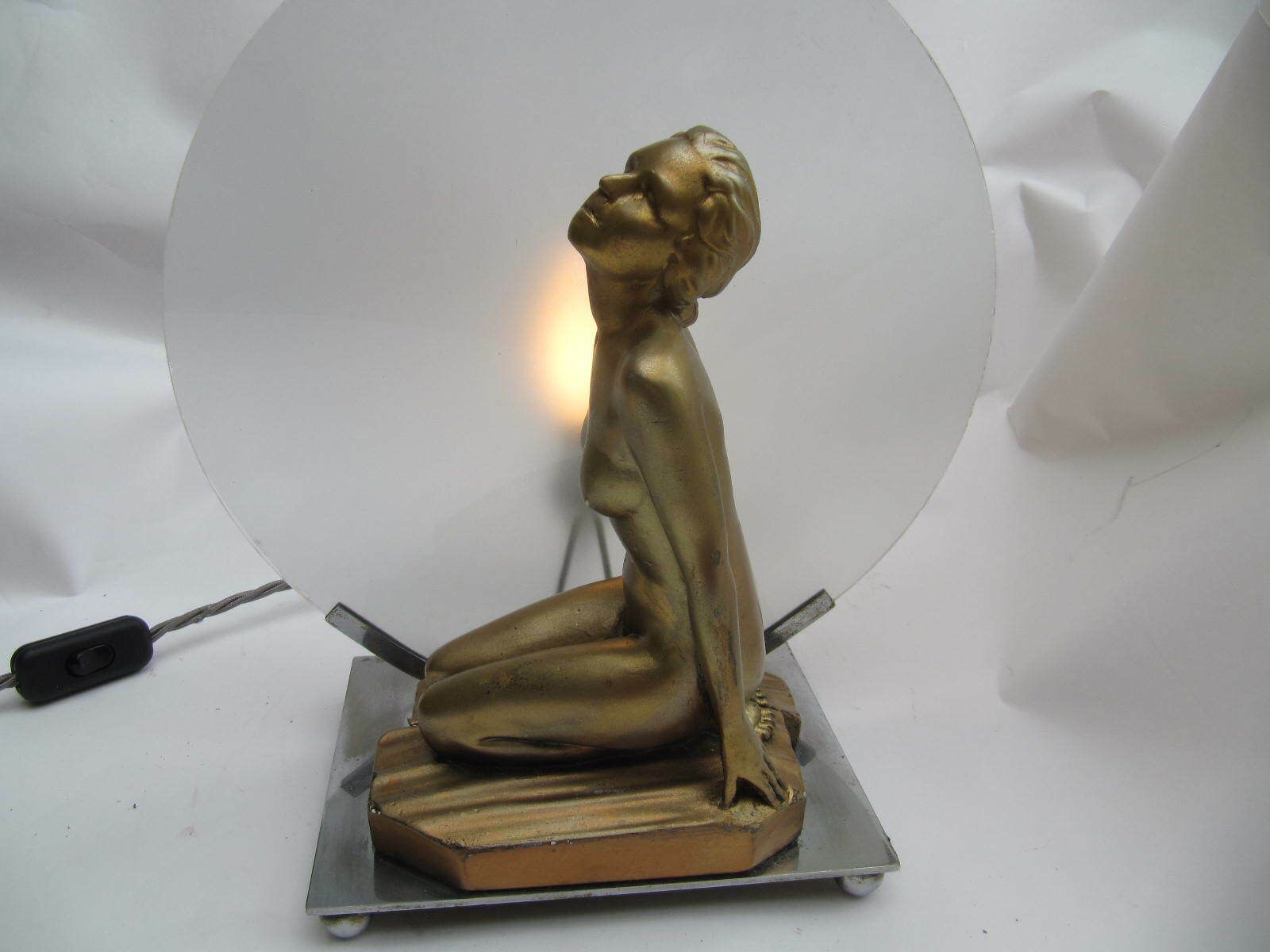 Art Deco Large Lamp Gilt Lady Figurine Kneeling, Circular Glass Diffuser, On Chrome Base
