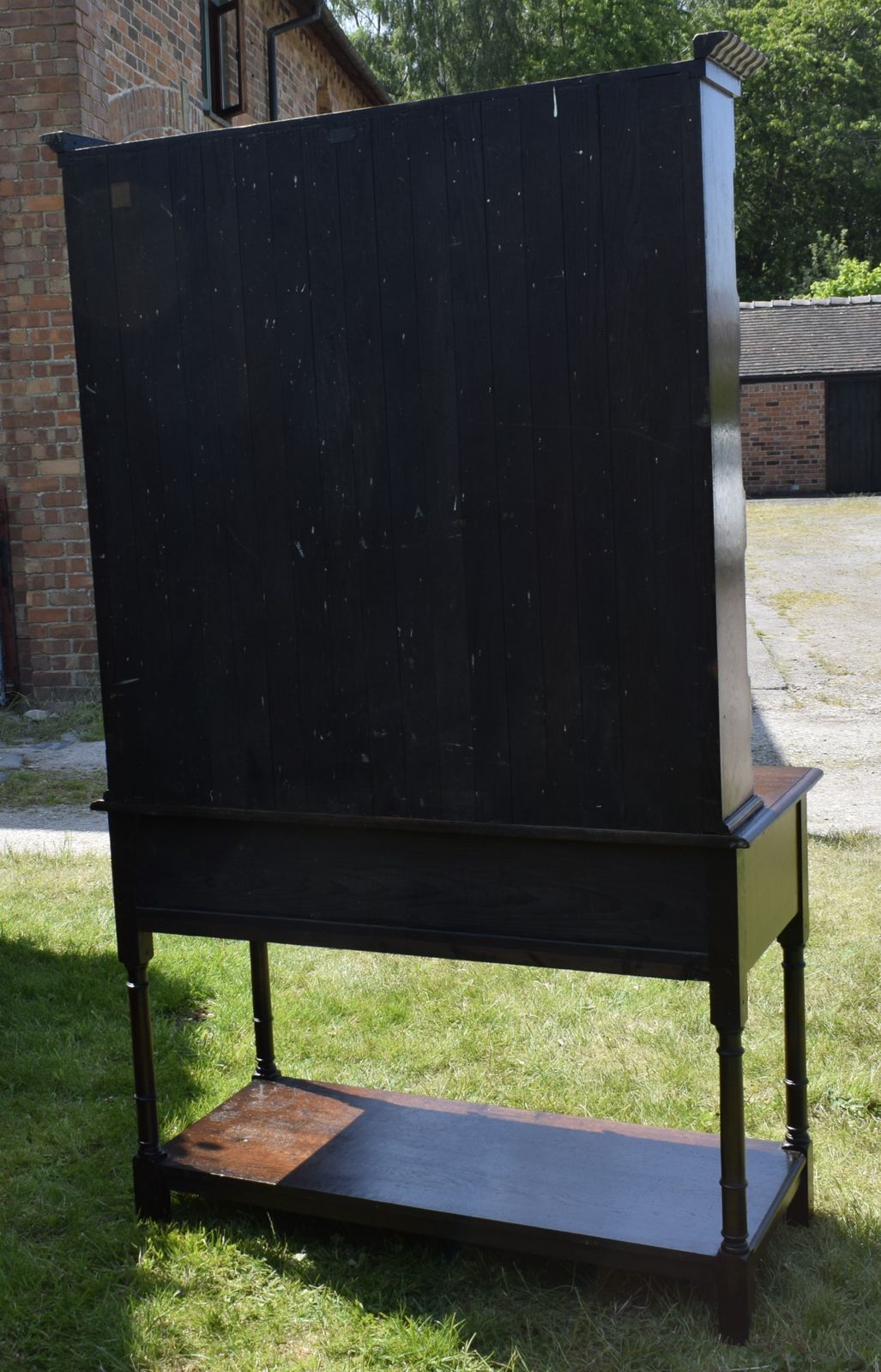 photo vinterior Early 20th Century Oak Dresser And Rack