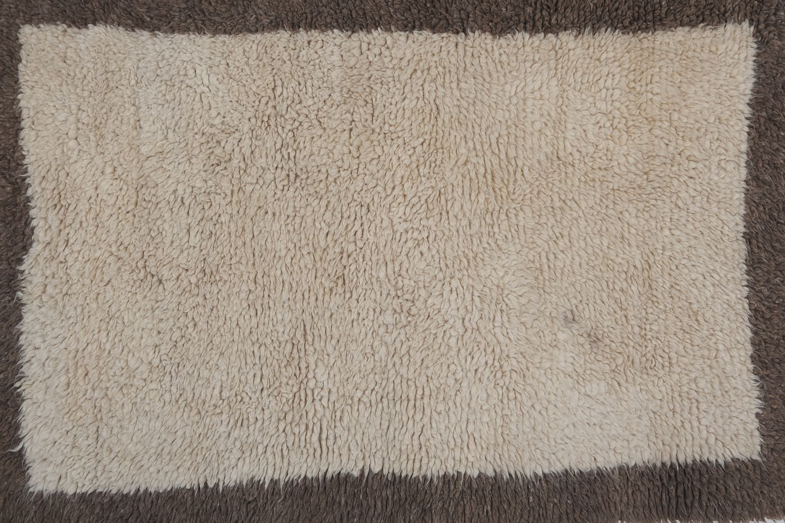 Vintage Organic Wool Turkish Shaggy Rug 2'9'' X 4'1'' photo for sale