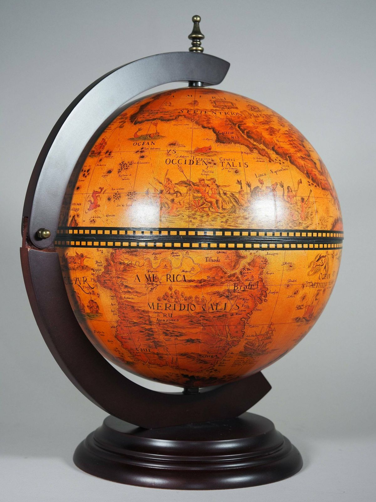 Wooden Barglobe For Drinks And Alcohols, Trolley In Shape Of Terrestrial Globe, Home Or Office Furniture photo vinterior