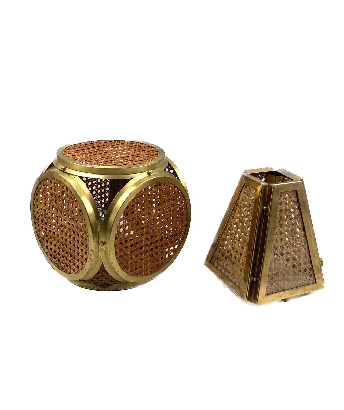photo for sale Set Of 2 Hollywood Regency Lamps In Brass And Vienna Straw, Italy 60's / 70's