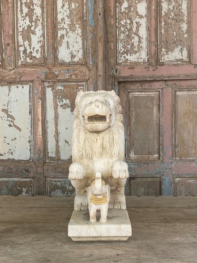 19th Century Marble Lion With Elephant From A Haveli Parapet, Udaipur photo furniture