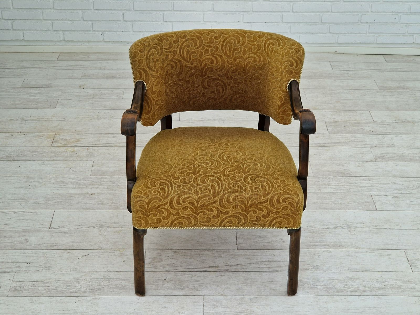 Ca. Jaren 1930, Scandinavisch Design, Fauteuil Met Groene Meubelstof, Essenhout, Goede Staat. photo 690.0