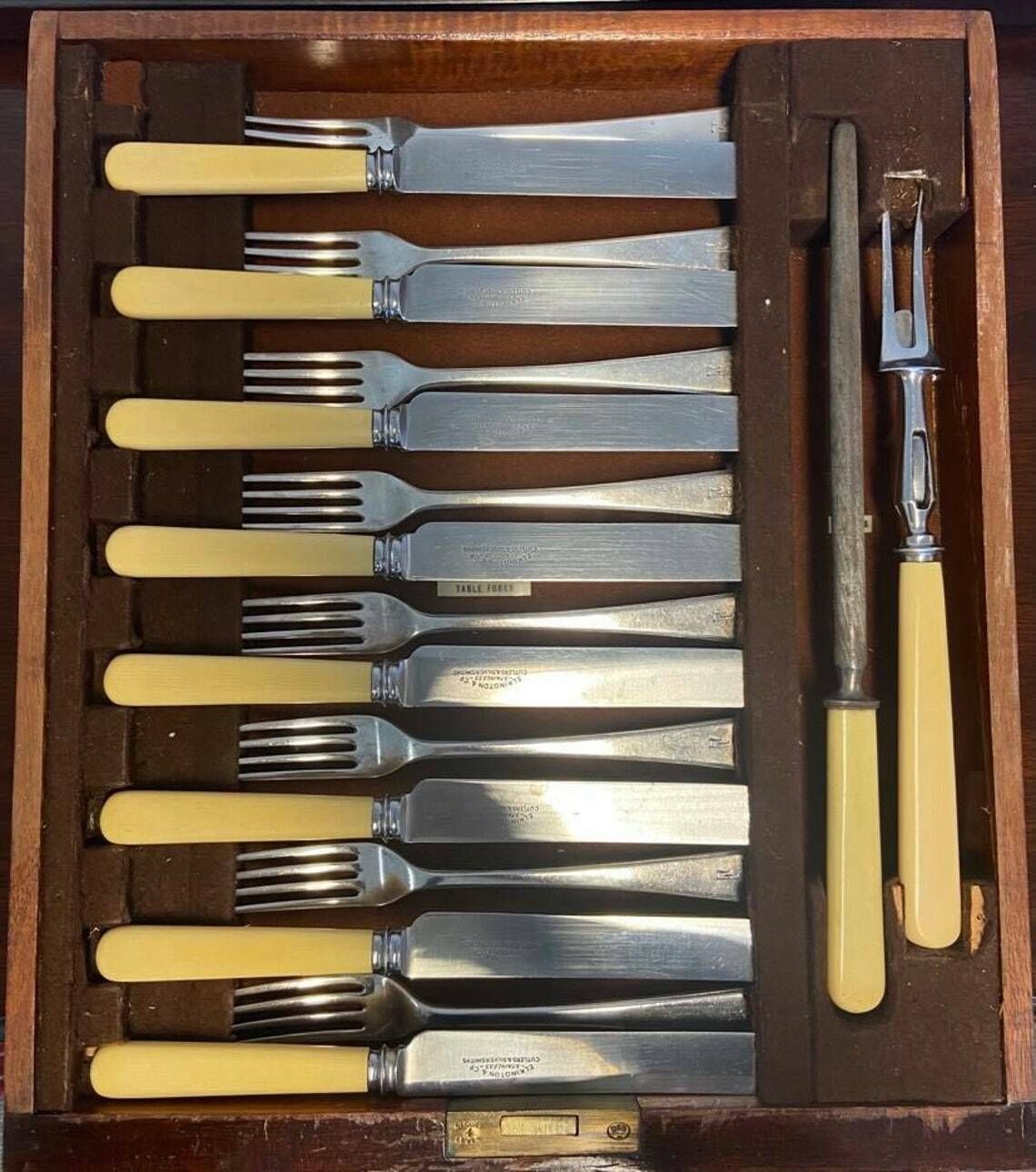 Antique Elkington & Co. / Plate Canteen With Cutlery / Set 86 Pieces / Chippendale Three Drawer Console Table / 1930s photo 1700.0