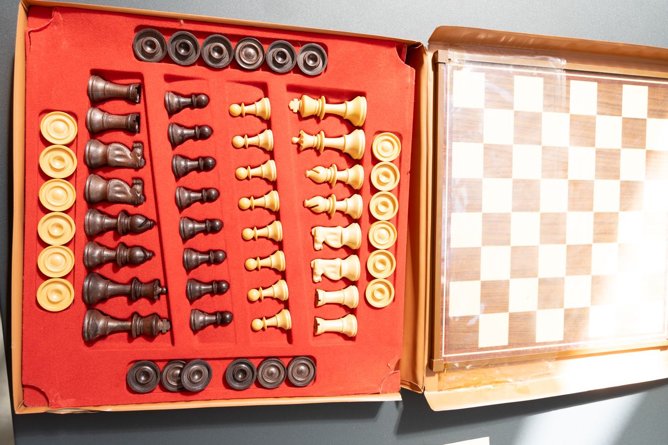 Sporting Roulette Chessboard Made In Italy photo furniture