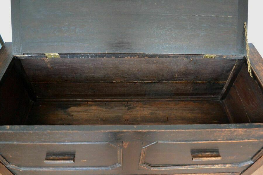 Vintage Blanket Chest In Oak Jacobean Style photo 130.0