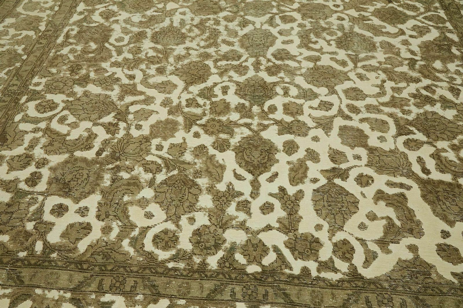 photo for sale Handmade Decorative Beige Vintage Area Rug ( 398 X 298 Cm )