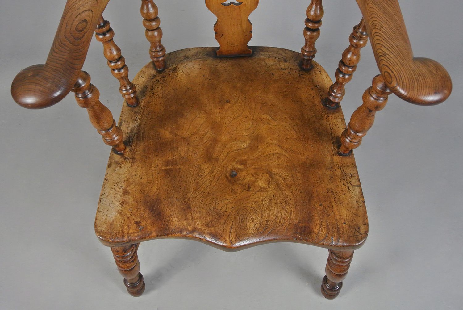 Rare 19th Century Yew, Elm And Ash Windsor Chair C. 1850 photo vinterior