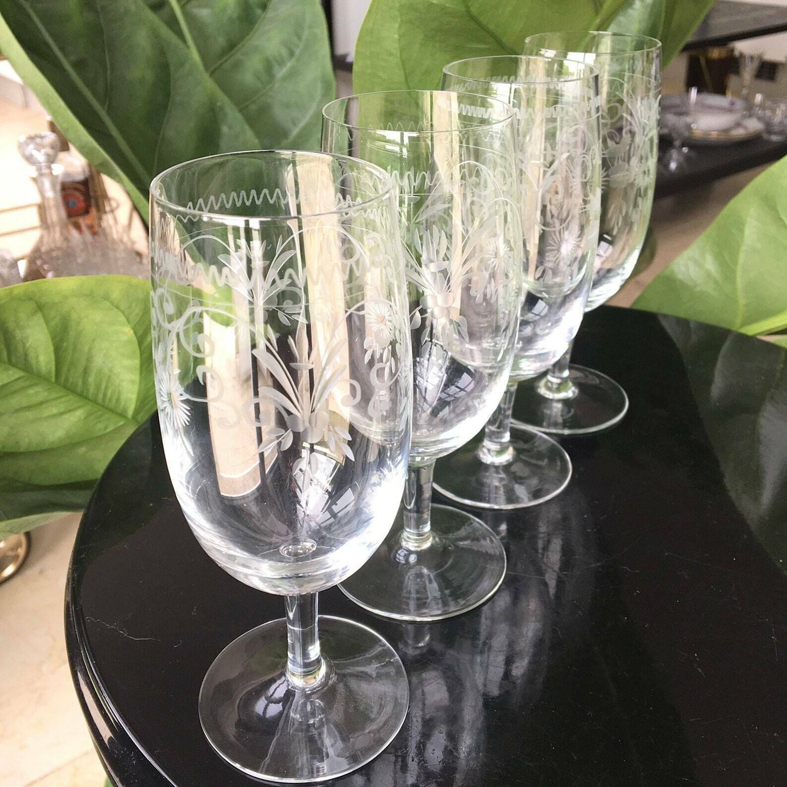 8x Antieke Waterglazen | Theresienthal | Vogelgravure photo furniture