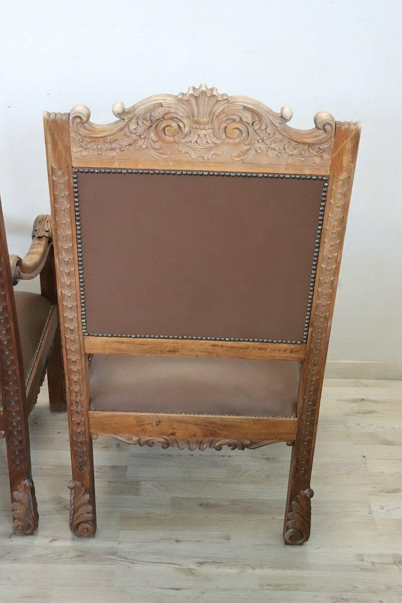 photo furniture Late 19th Century Carved Walnut Throne Chairs, Set Of 2