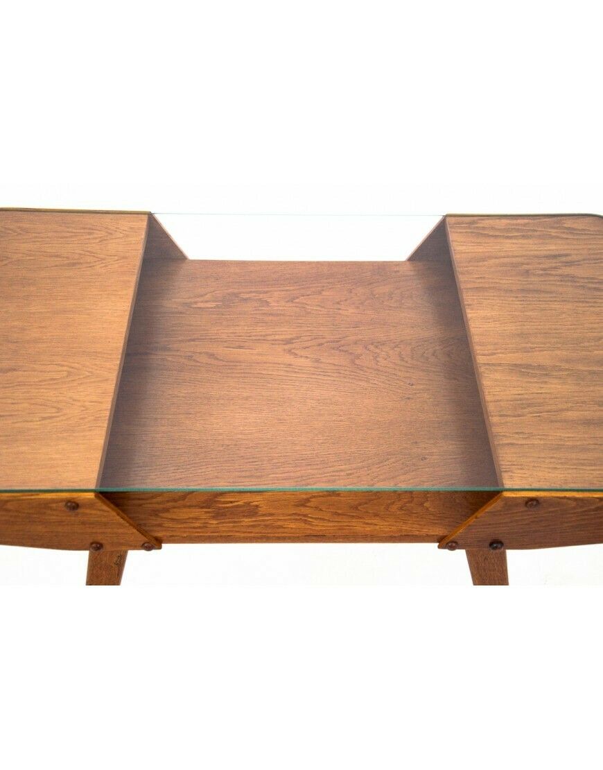 Coffee Table, Czech Design, 1960s After Renovation. photo vinterior