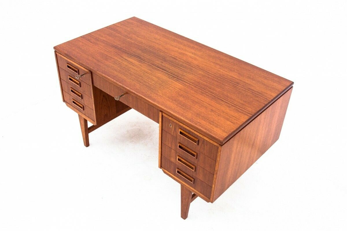 Teak Desk, Denmark, 1960s. After Restoration. photo 1503.0