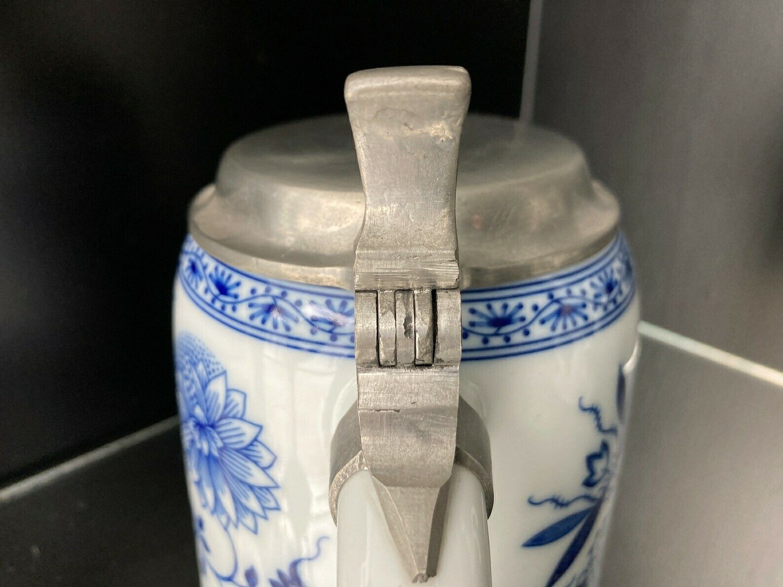 Blauw Uien Bierpul | Porselein Met Tinnen Deksel | Bierkan | Duitsland photo buy