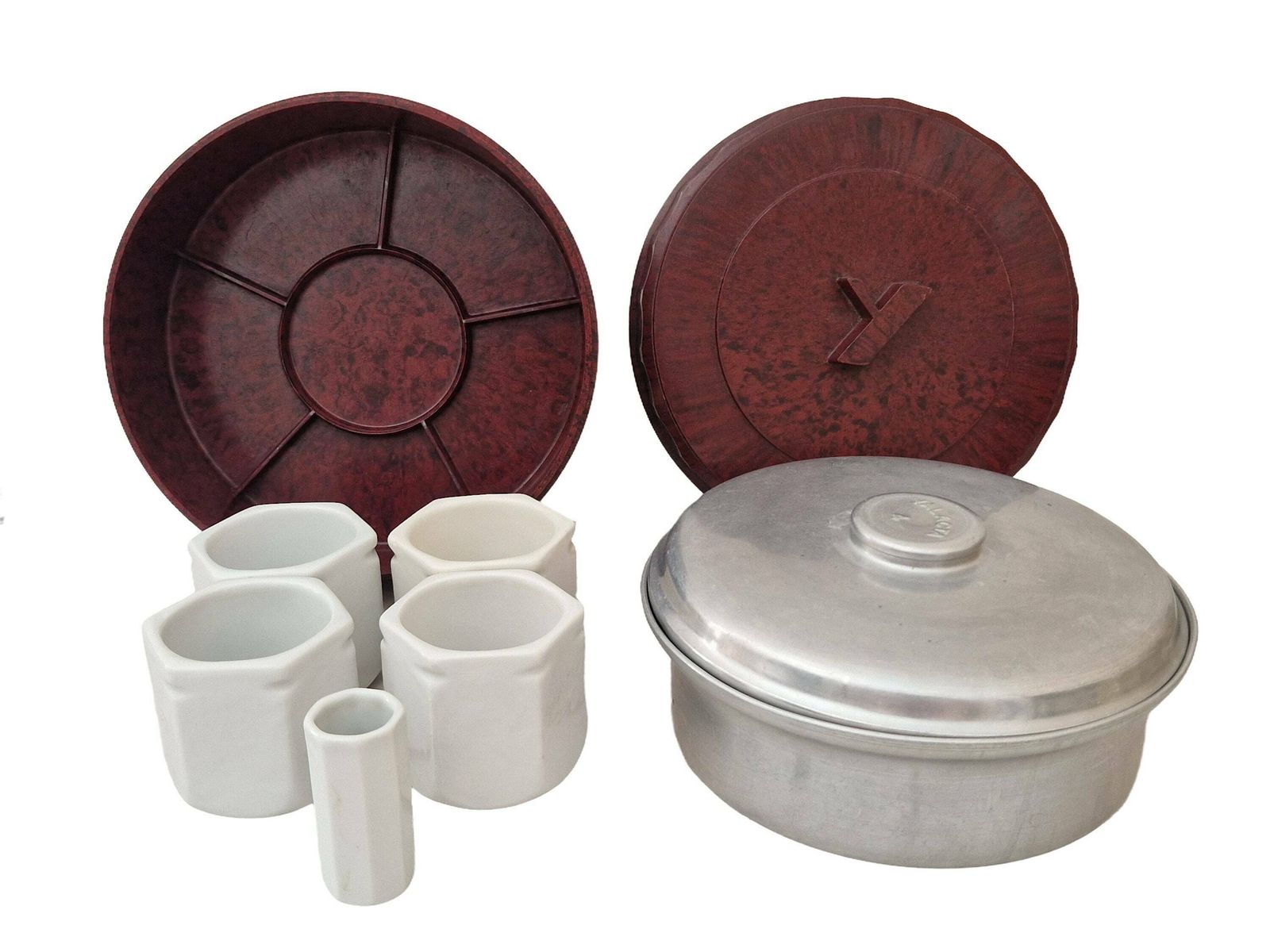French Yalacta Yogurt Maker With Ceramic Pots And Art Deco Bakelite Casing photo for sale