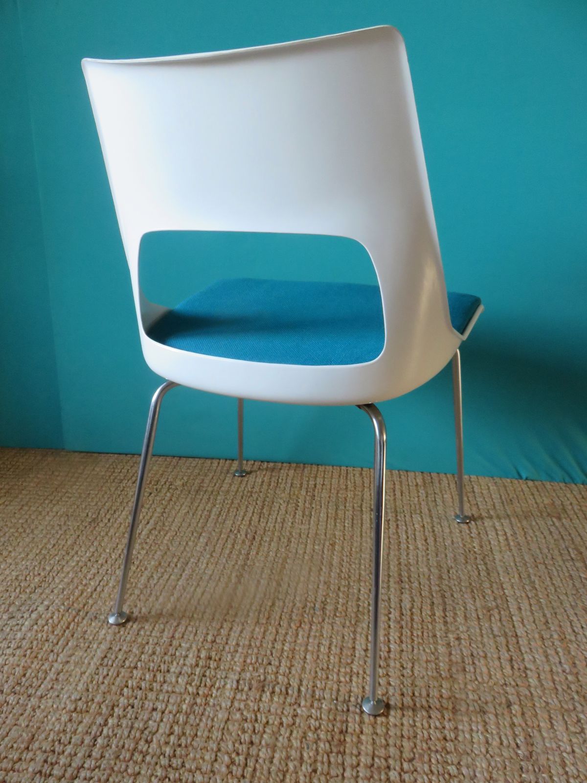 6 White Chairs With Turquoise Slab By Kay Korving. Denmark 1975 photo vinterior
