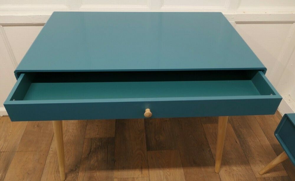 Young Student’s Retro Bedroom Set photo Furniture