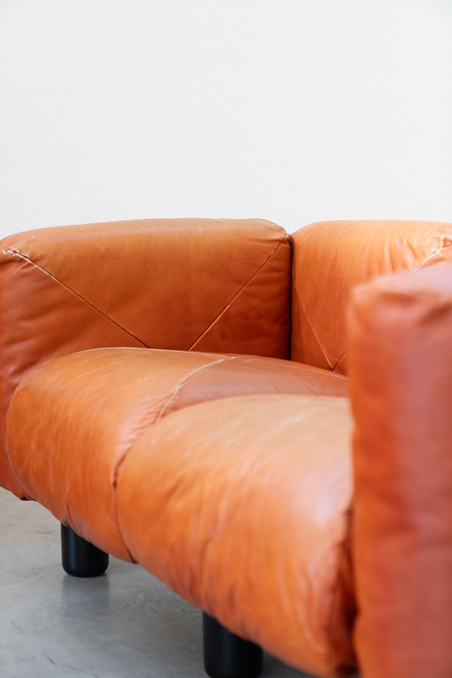 Marius&Marius Orange Leather Sofas And Poufs By Mario Marenco For Arflex – Techniform 70s Collection photo for sale