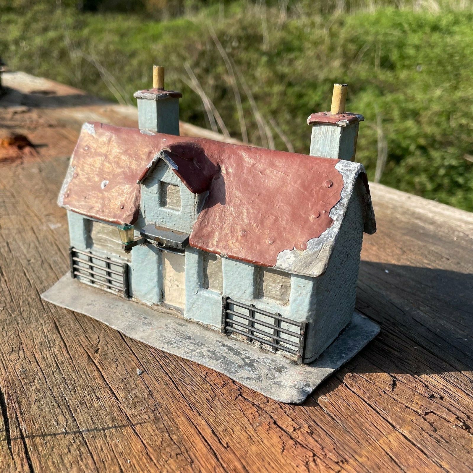 Mid Century Folk Art Estate Manager's House photo 125.0