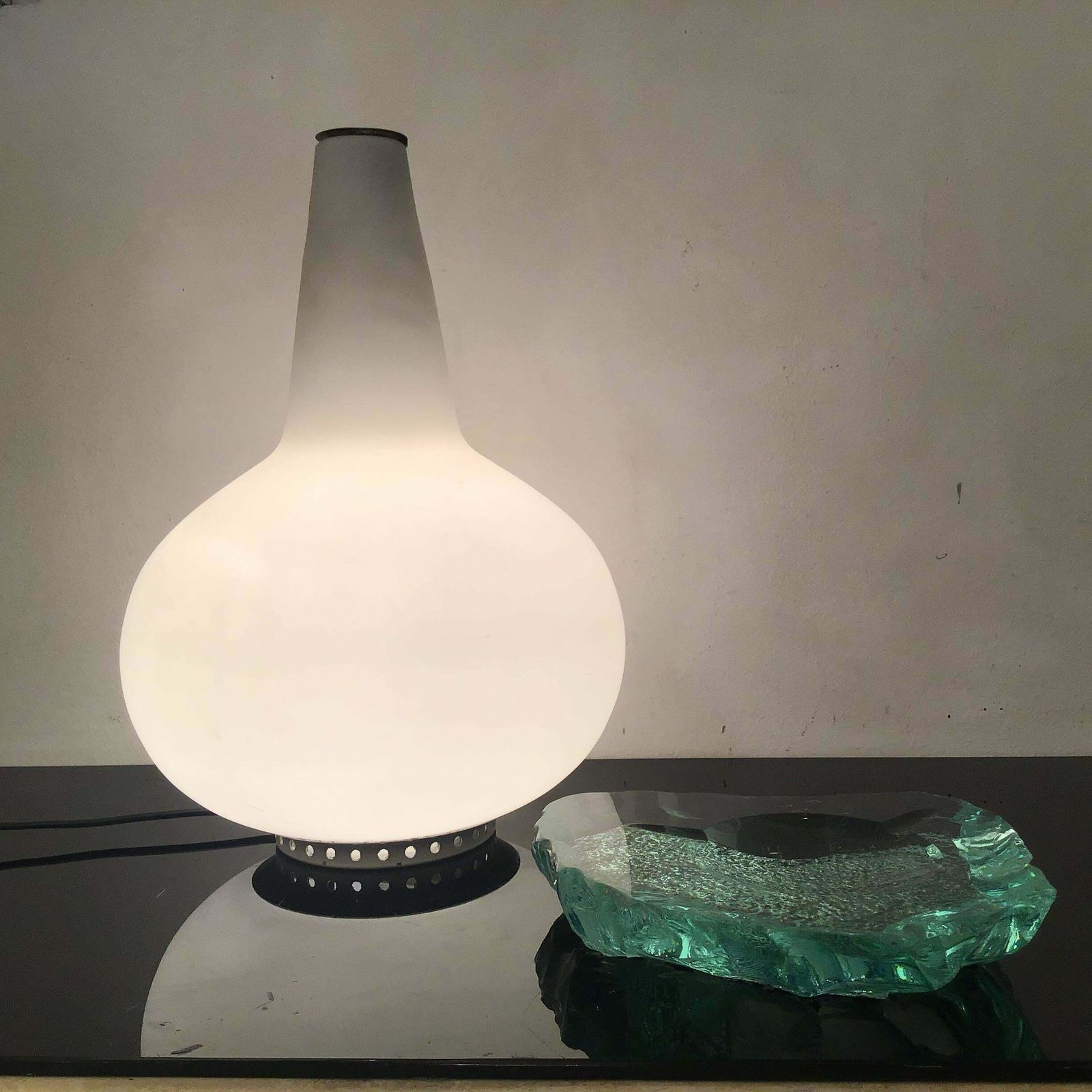 Fontana Arte Table Lamp Brass Opaline Glass 1960 Italy photo 1745.0