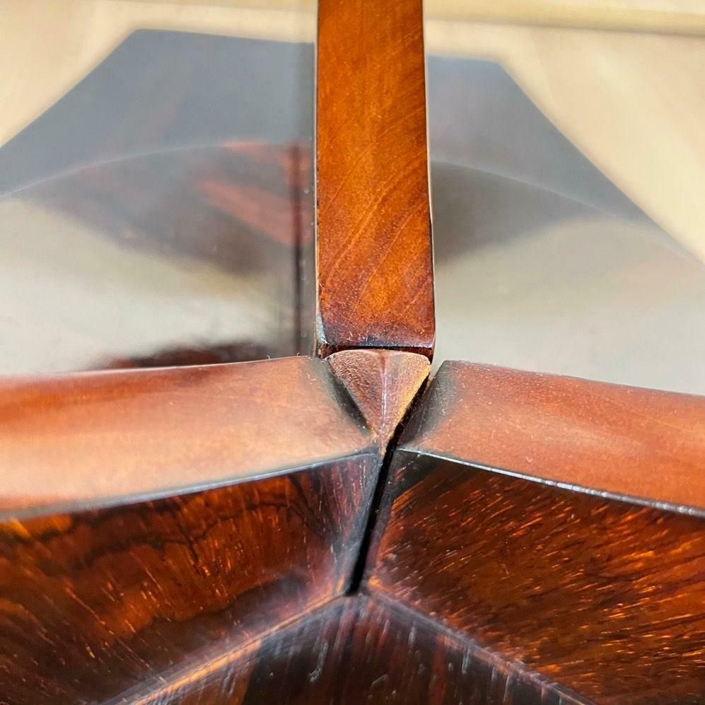 photo vintage Art Deco Round Side Table, Rosewood Veneer, France Circa 1930