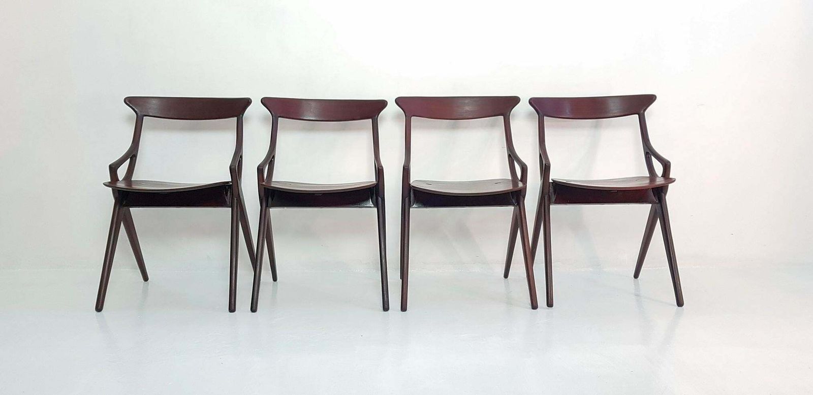 Set Of 4 Dining Chairs By Arne Hovmand Olsen For Mogens Kold, Denmark, 1959 photo for sale