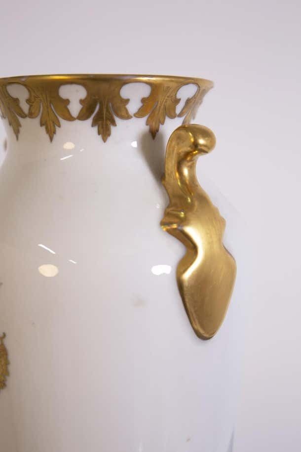 Arrigo Finzi Vase In Porcelain  Gold Painted Original Label photo vinterior
