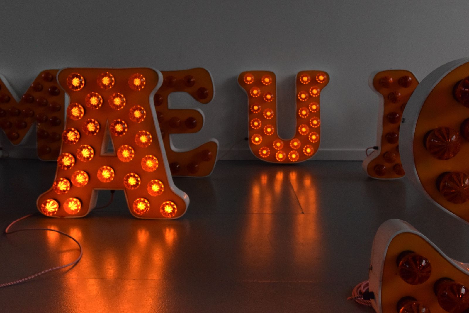 photo furniture Vintage Large Fairground Letter E Light