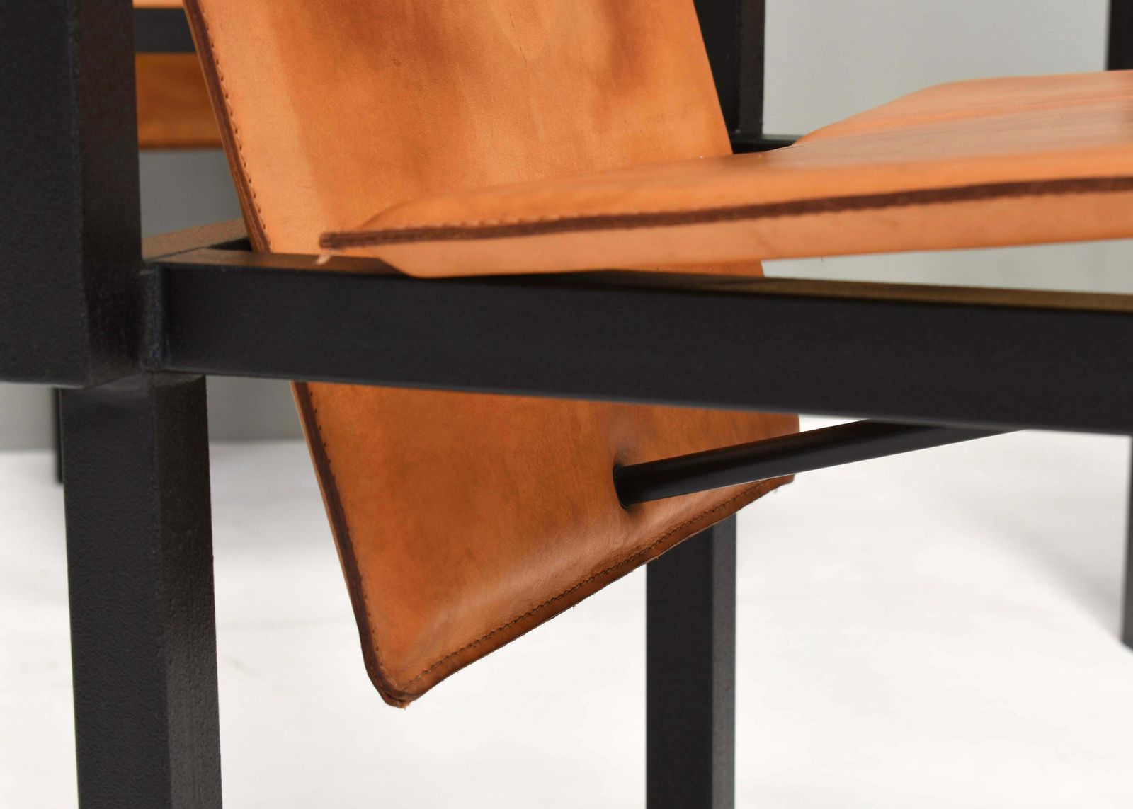 photo vintage Unique One Of A Kind Set Of Six Dining Chairs In Tan Cognac Leather, Circa 1970