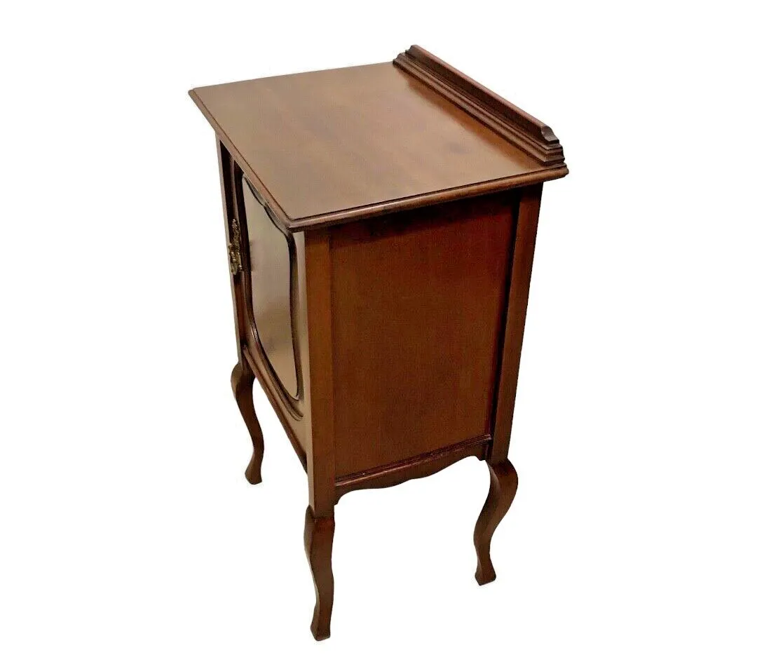 Handsome Antique Mahogany Bedside Cabinet photo vinterior